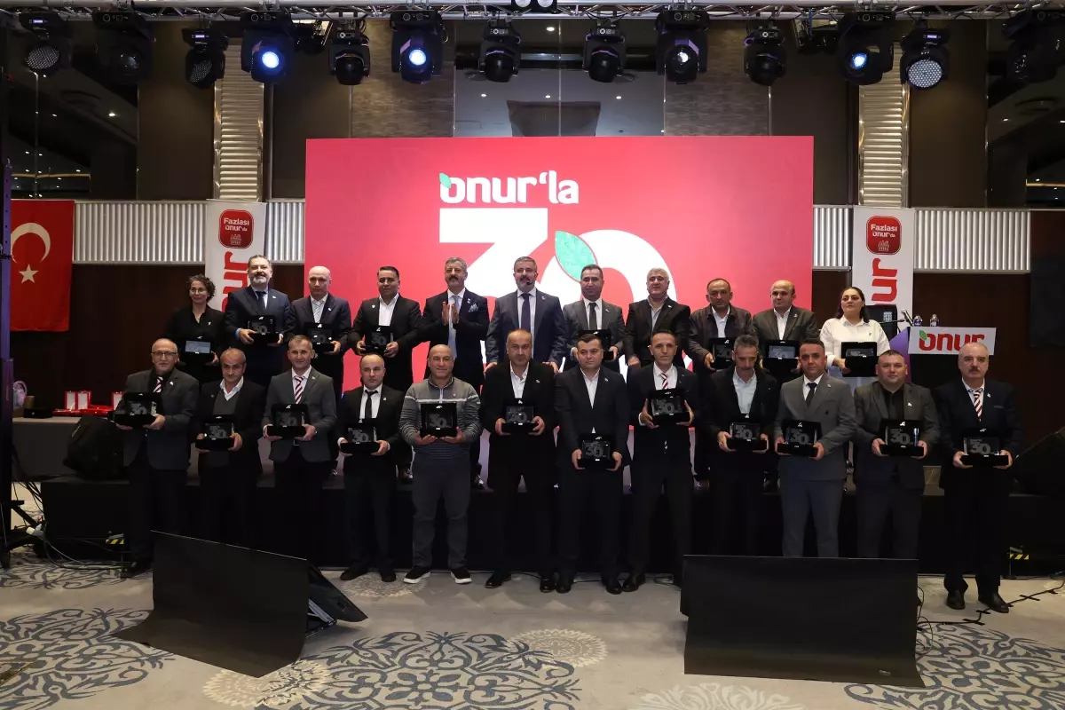 Onur Market 30\'uncu Kuruluş Yıl Dönümünü Coşkuyla Kutladı