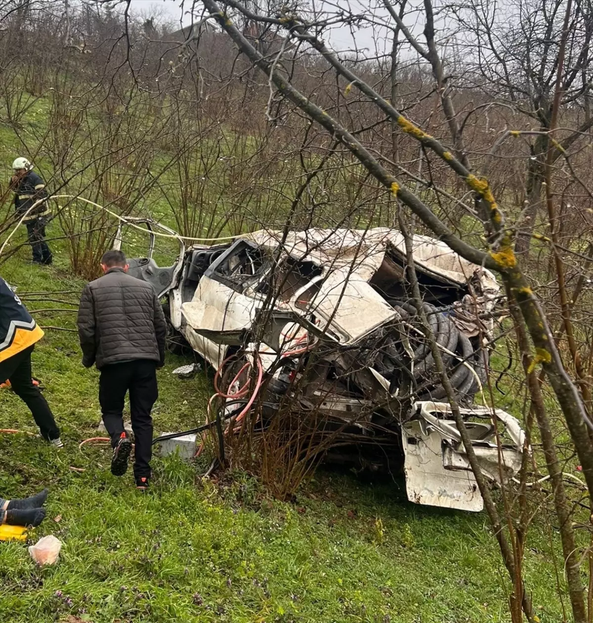 Korgan\'da Minibüs Devrildi: 2 Yaralı