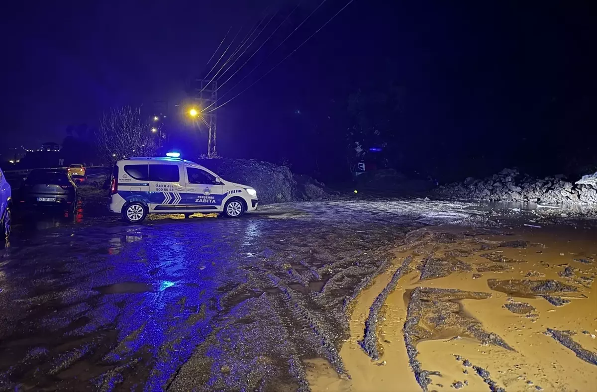 Perşembe\'de 10 Noktada Heyelan