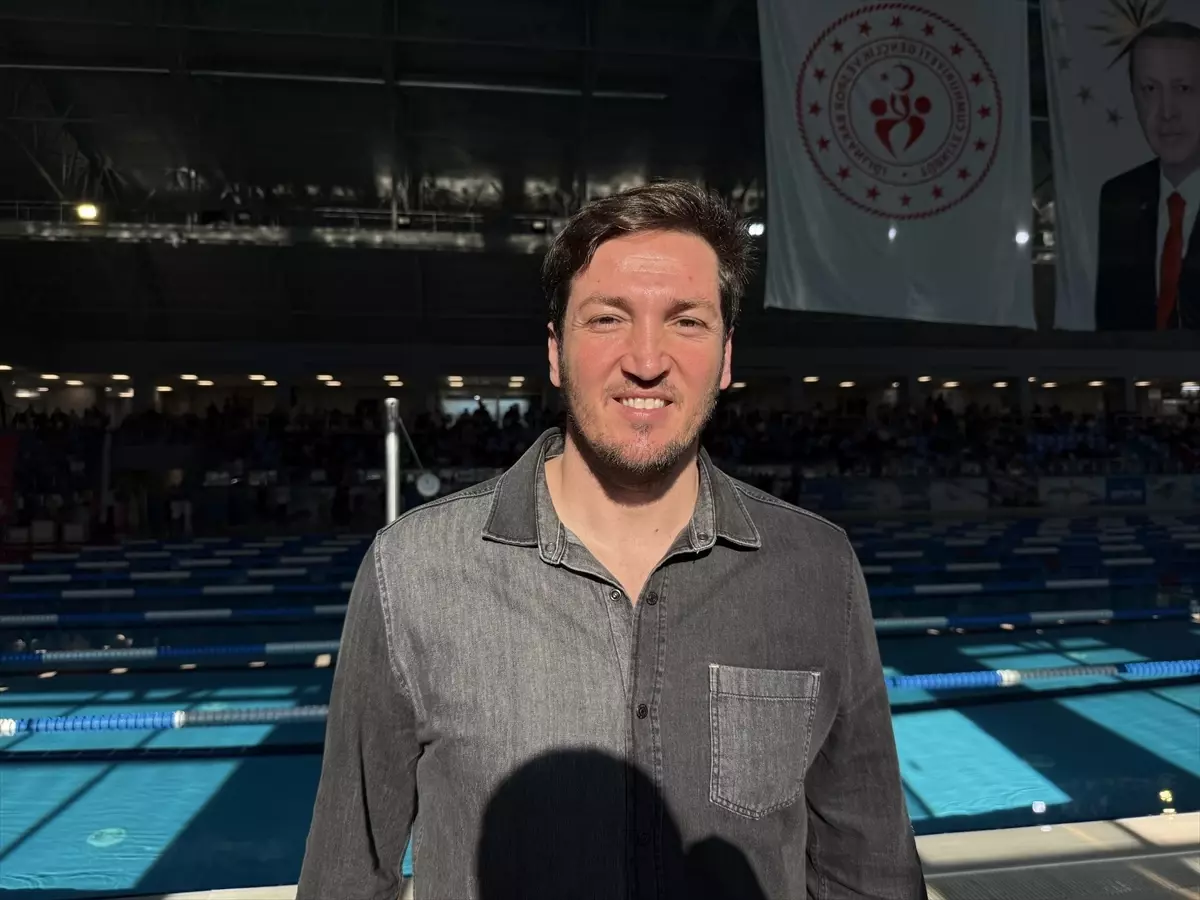 Özel Çocuklar Yüzme Yarışında Mutluluğu Yaşadı