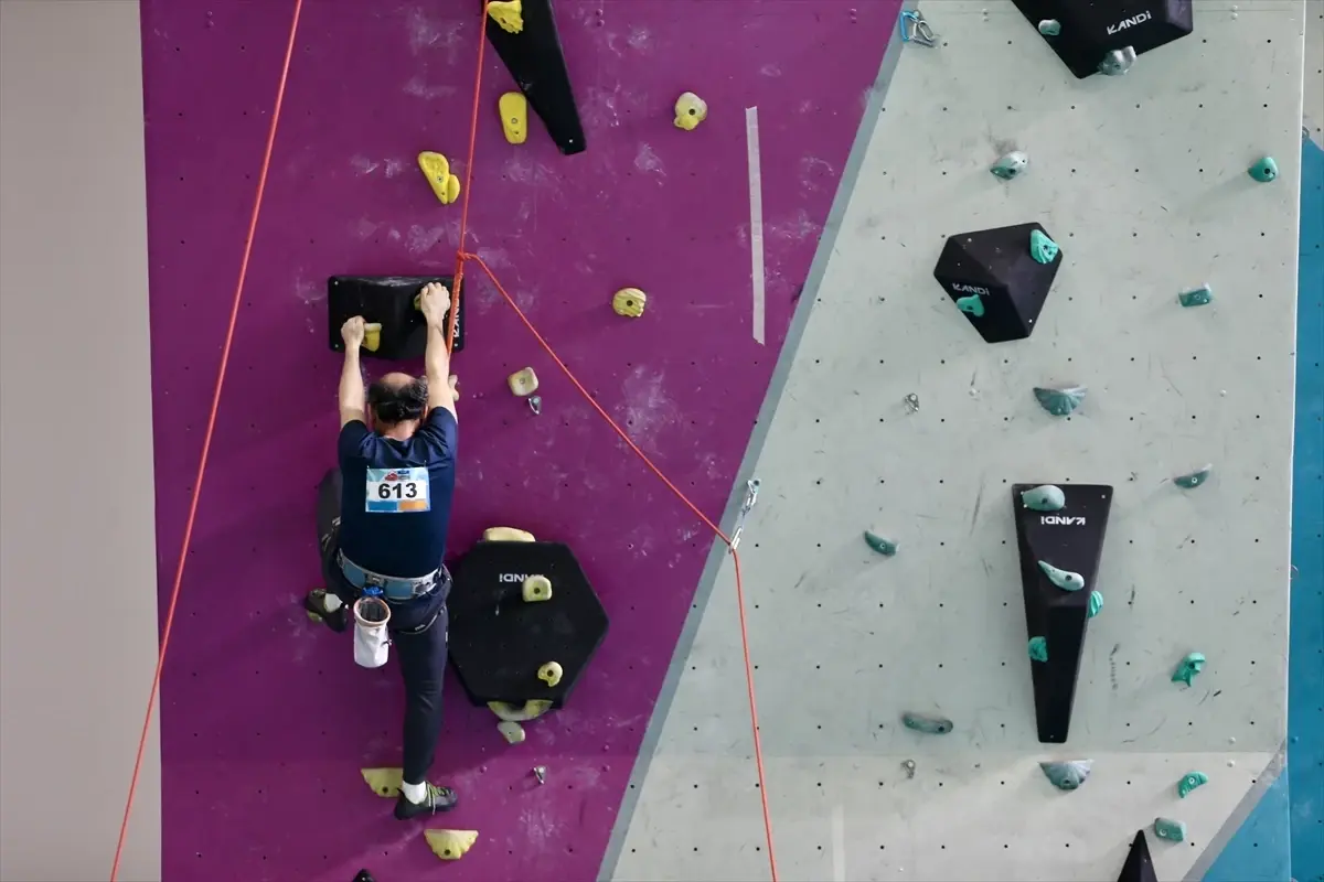 Para Tırmanış Türkiye Şampiyonası Bursa\'da Başladı