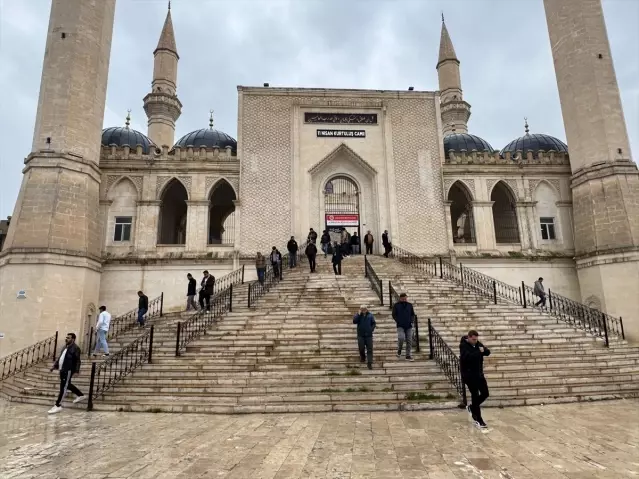 Şanlıurfa’da Ramazan’ın Son Cuma Namazı Coşkuyla Kılındı