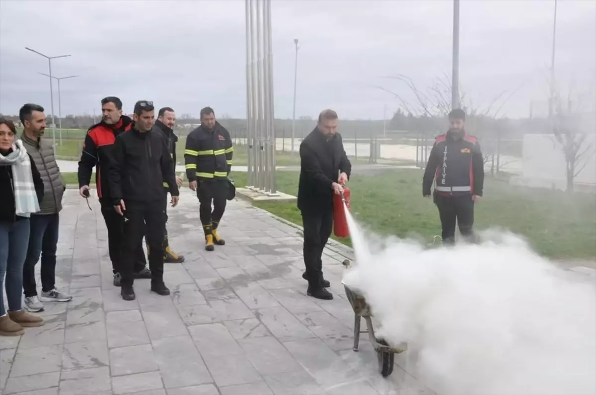 Pınarhisar\'da Deprem ve Yangın Tatbikatı