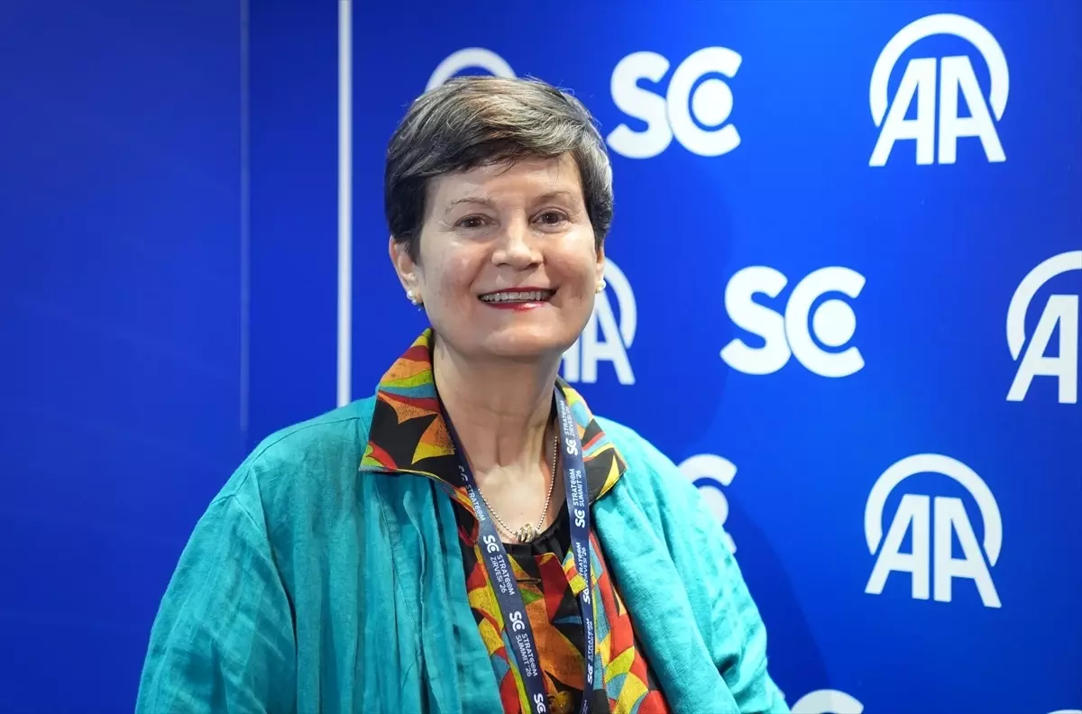 Nancy Snow: Diyalog ve Empatiye Önem!