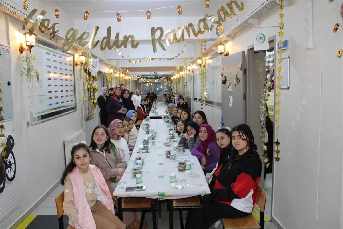 Pursaklar\'da Ramazan İftarı