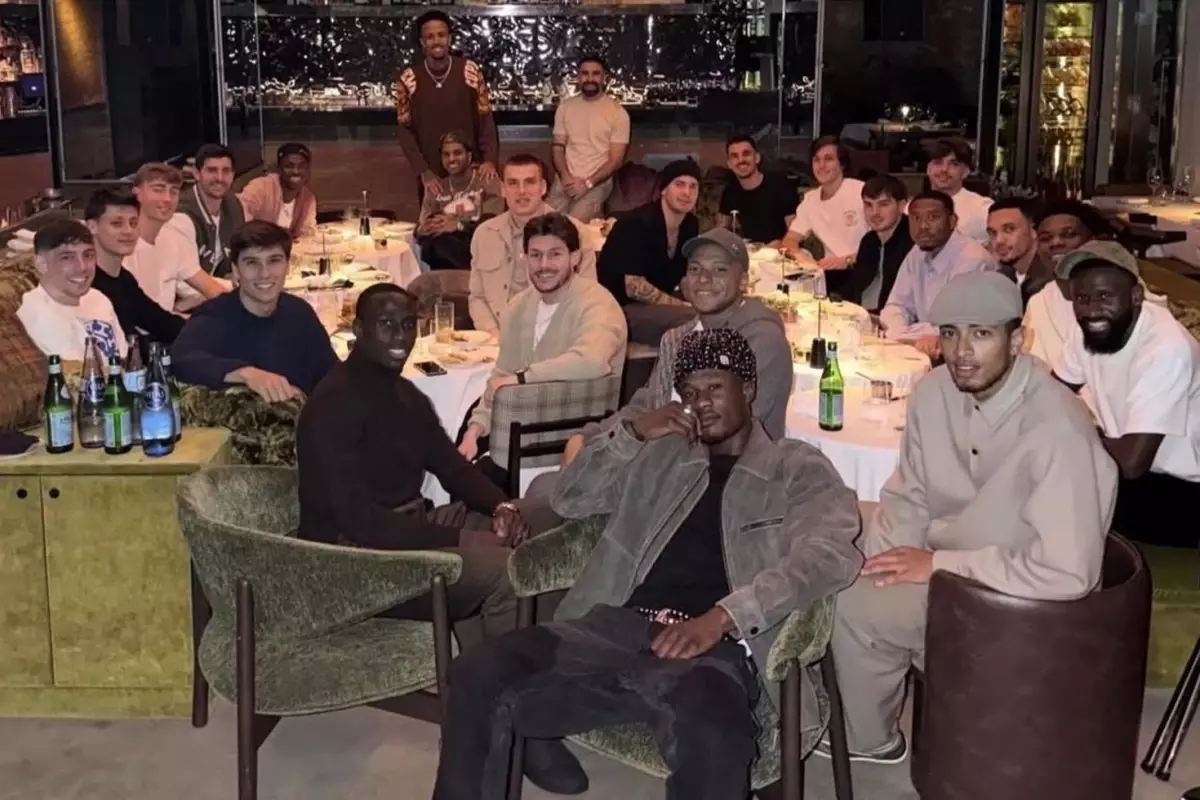 Real Madrid\'in yıldızları yemekte! Hesabı sadece iki kişi ödedi