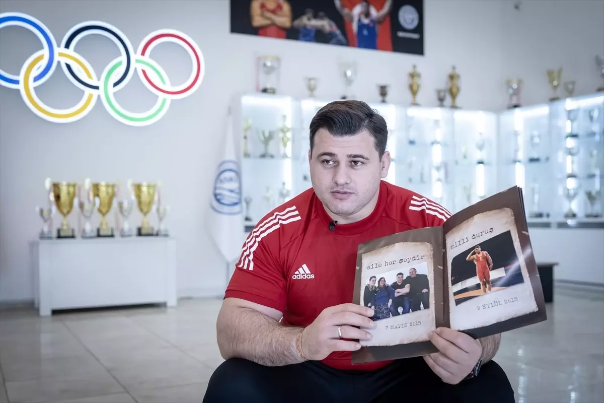 Rıza Kayaalp, fotoğraflarla "geçmişe yolculuk" yaptı