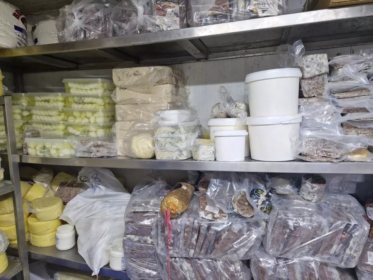 Rize\'de Usulsüz Gıda Satışına El Konuldu