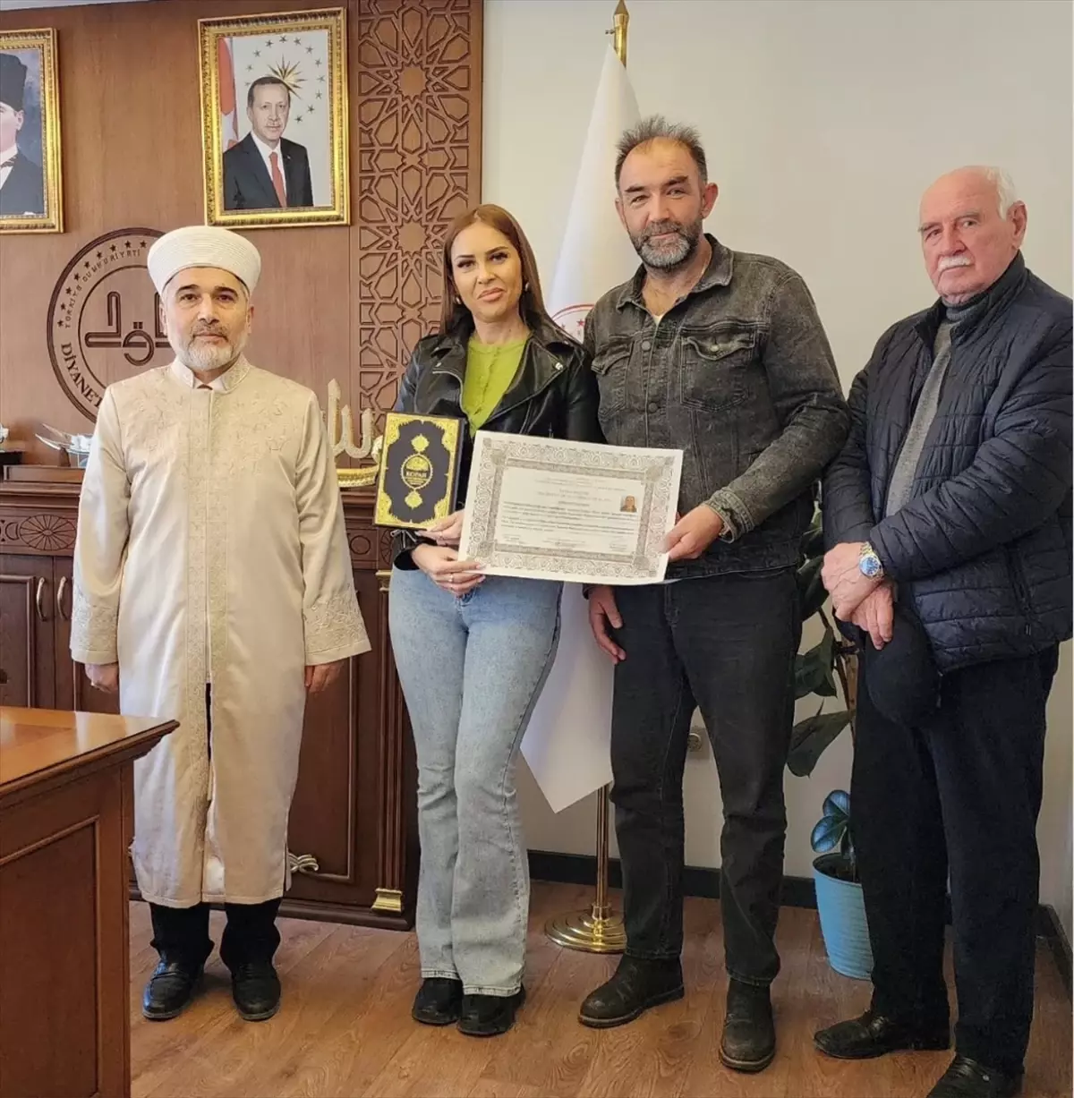 Rus Alena Knaub Müslüman Oldu