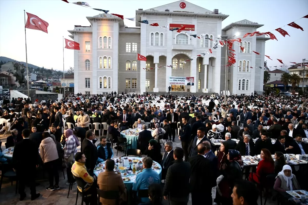 Sağlık Bakanı Memişoğlu, Seydikemer\'de katıldığı iftar programında konuştu Açıklaması