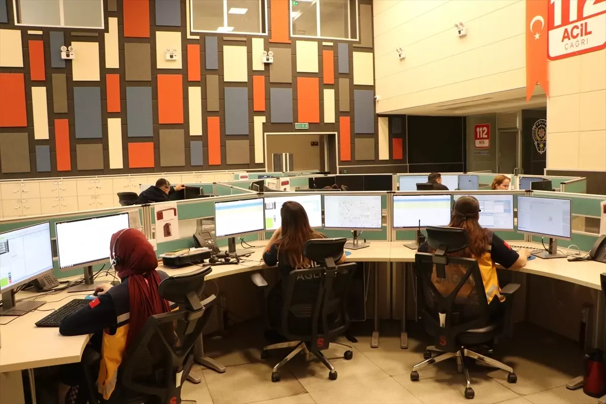 Küçük Cevdet\'in Hayatı Heimlich ile Kurtarıldı