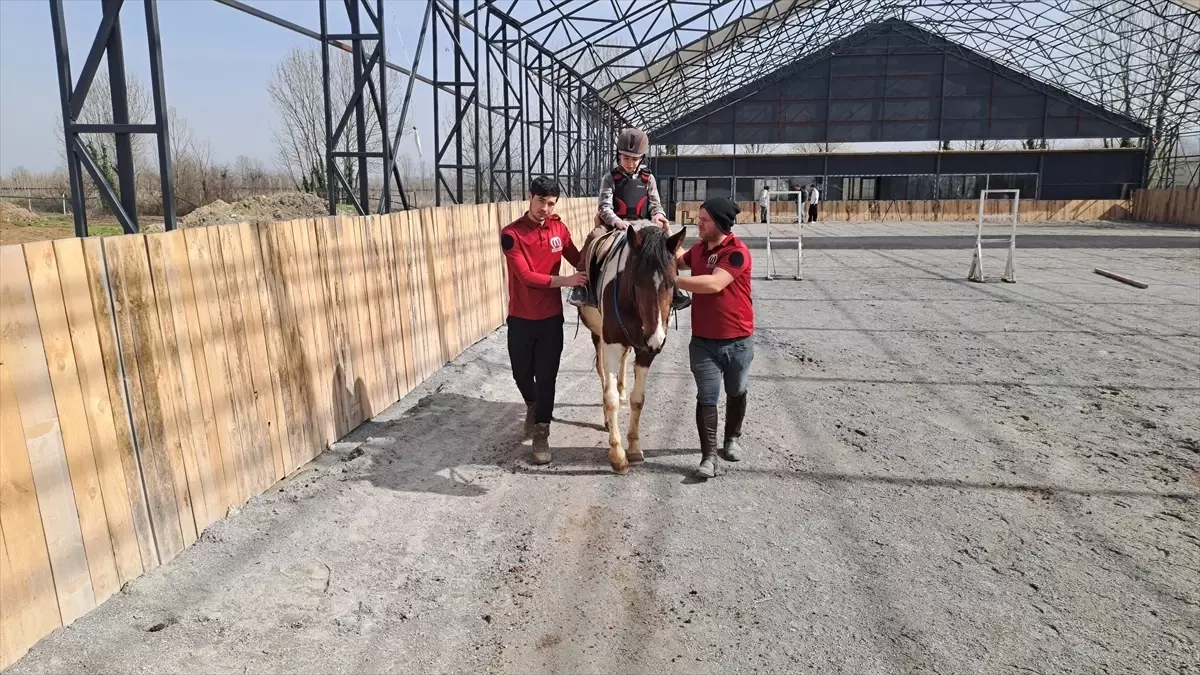 SUBÜ’den Özel Gereksinimli Çocuklara Terapi Programı