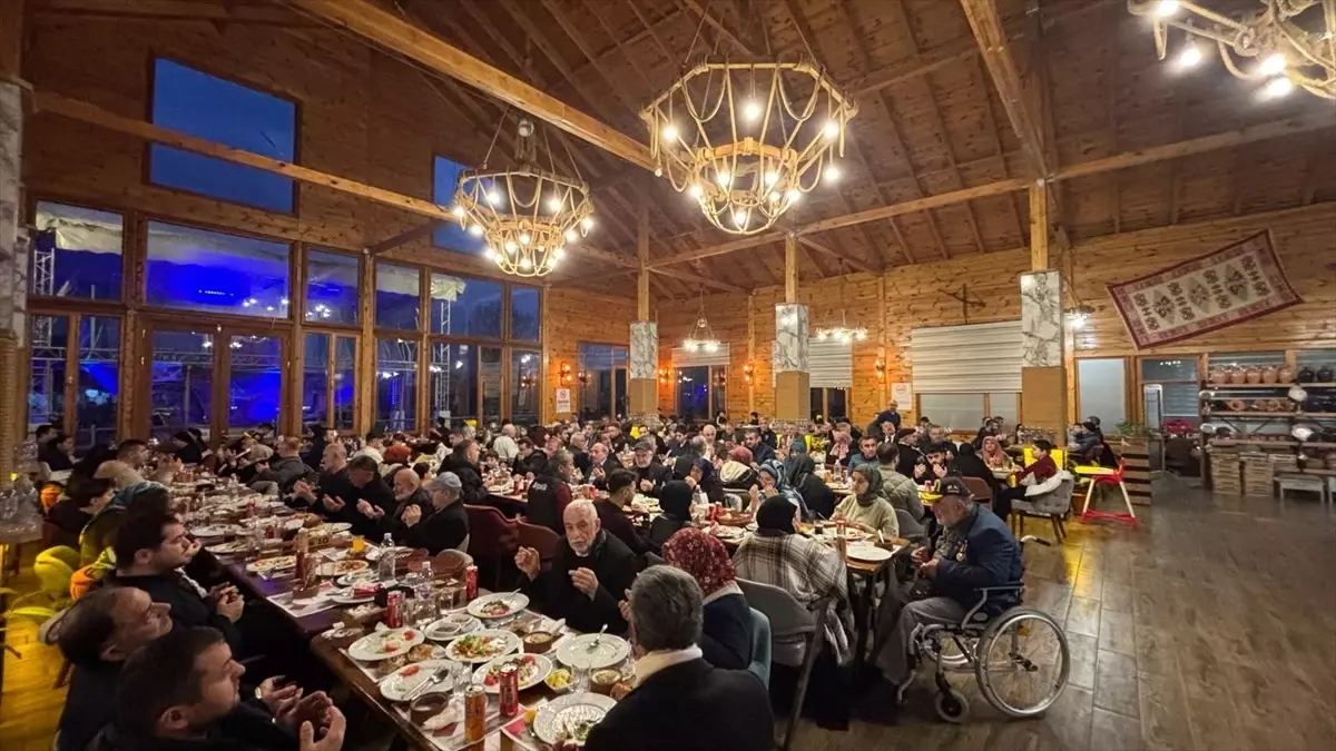 Şehit Aileleri ve Gazilere İftar