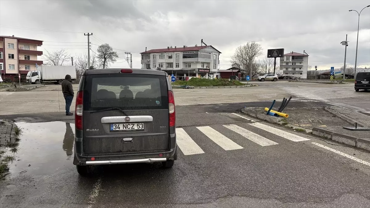 Samsun\'da Otomobil Çarpışması Güvenlik Kamerasında