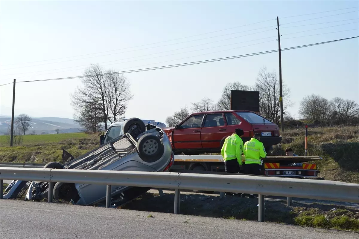 Havza\'da Trafik Kazası: 3 Yaralı