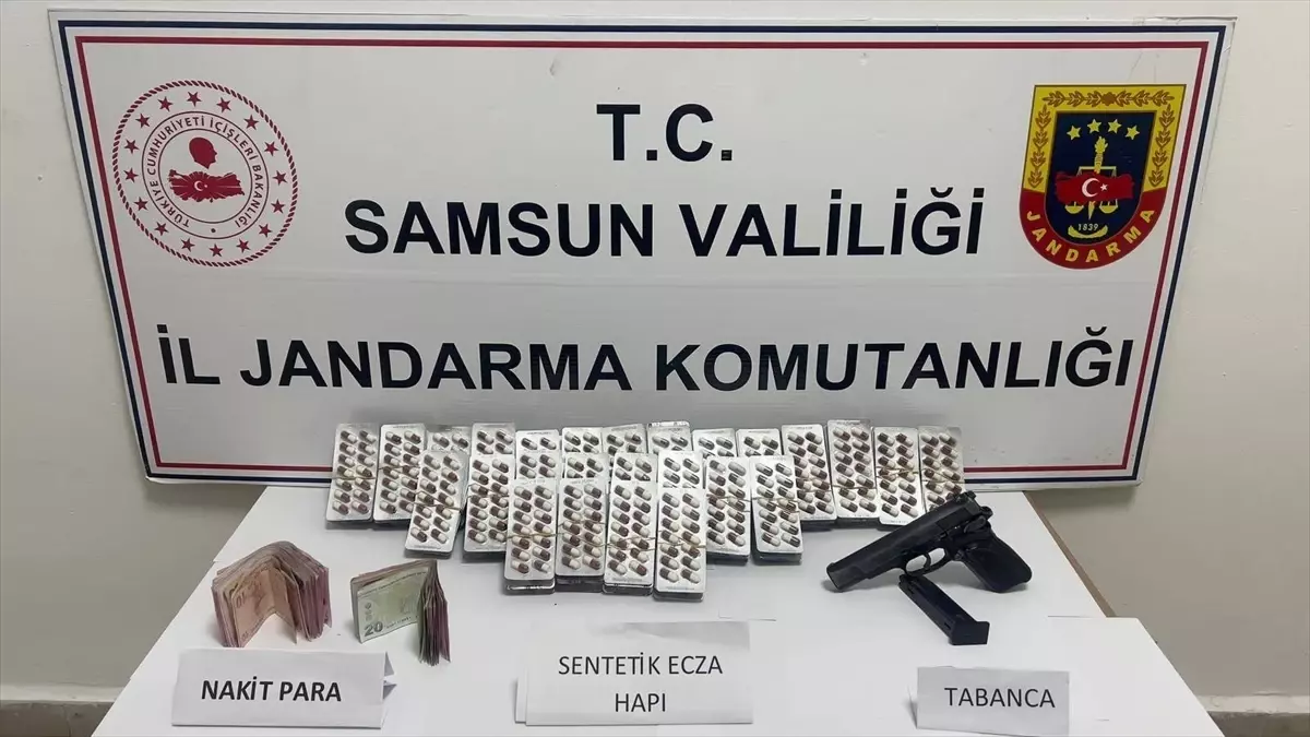 Samsun\'da Uyuşturucu Operasyonu: 8 Gözaltı