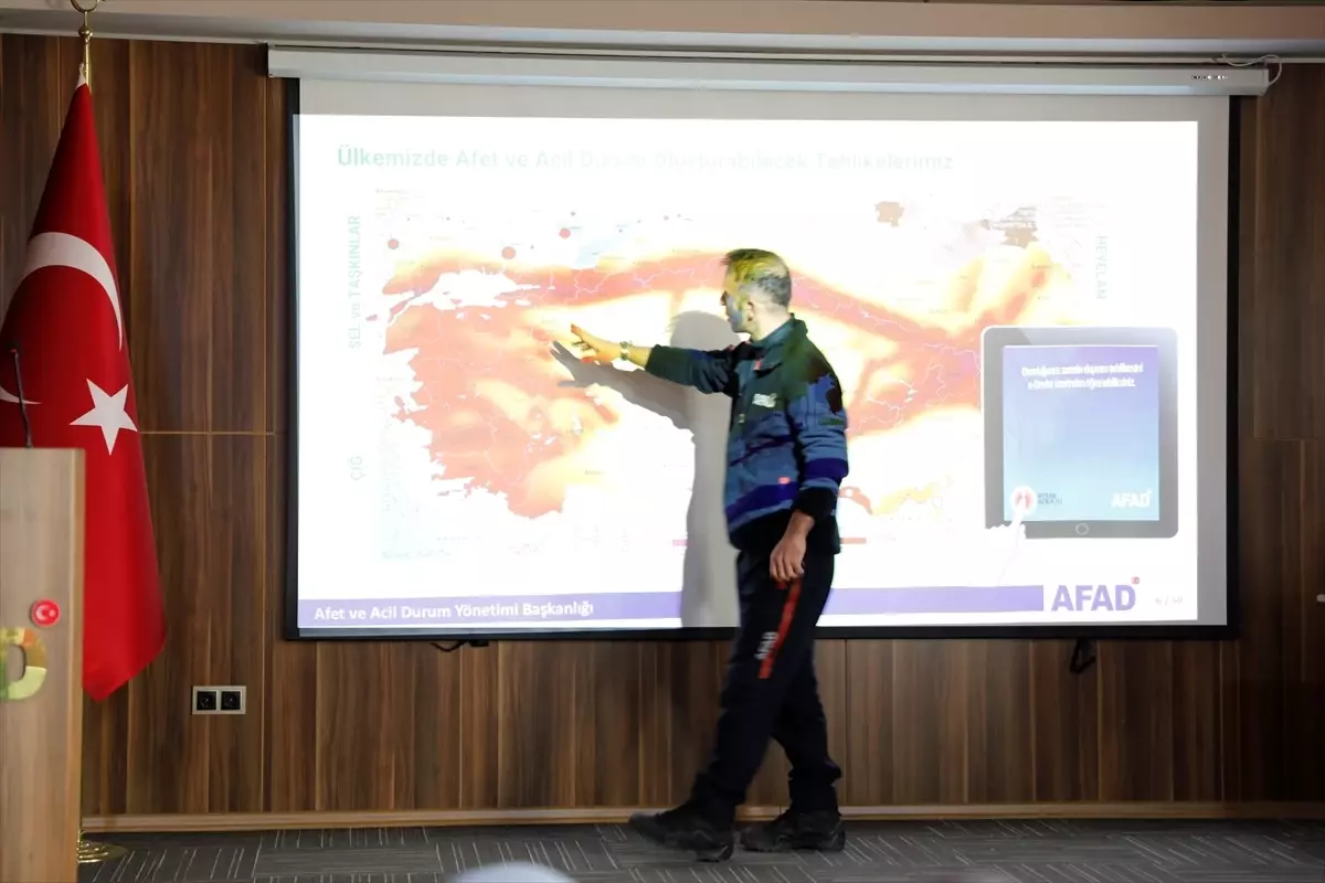 Samsun\'da Afet Farkındalığı Eğitimi