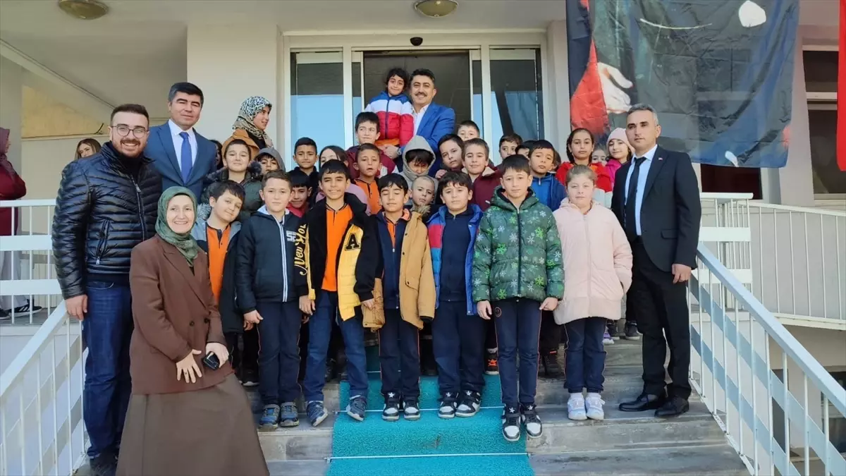 Sarıoğlan\'da İstiklal Marşı Programı