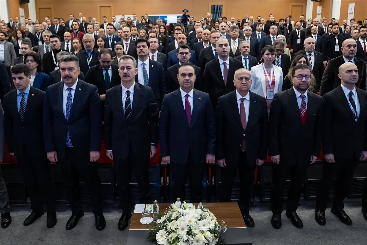 Savunma Sanayi 2025\'te Büyüme Hedeflerini Aştı