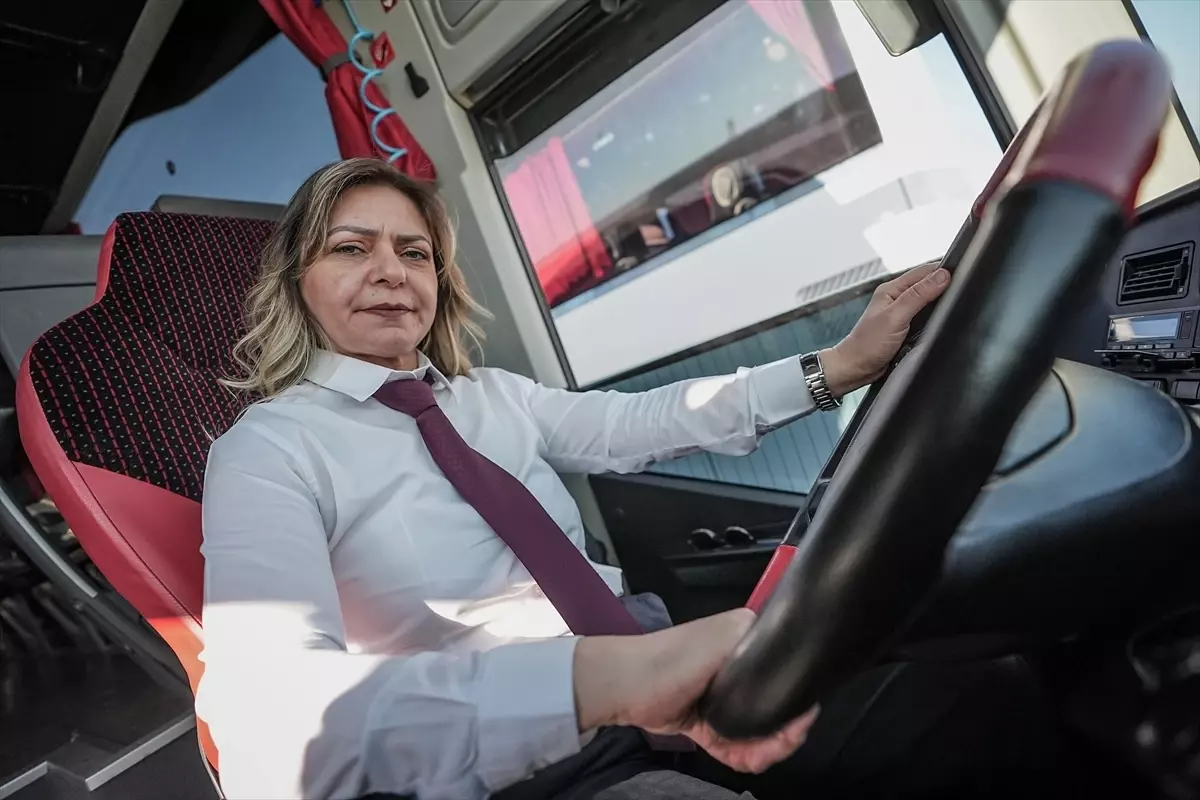 Kadın Şoför: Şenay Durmuş\'un Başarı Hikayesi