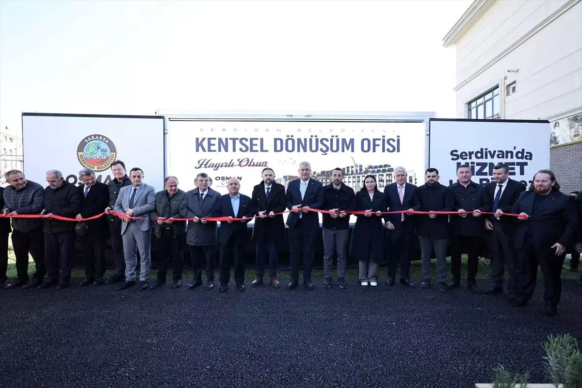 Serdivan\'da Kentsel Dönüşüm Ofisi Açıldı