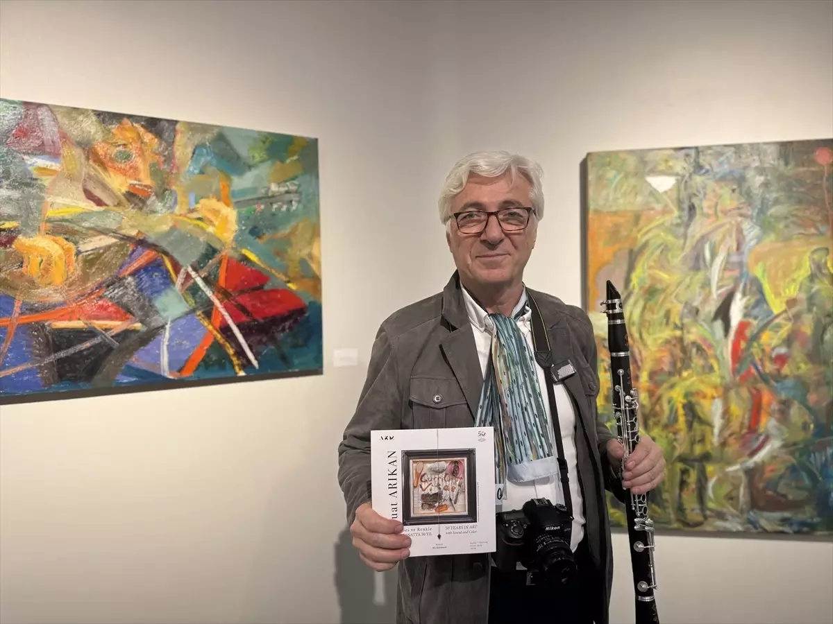 Suat Arıkan\'ın 50. Sanat Yılı Sergisi