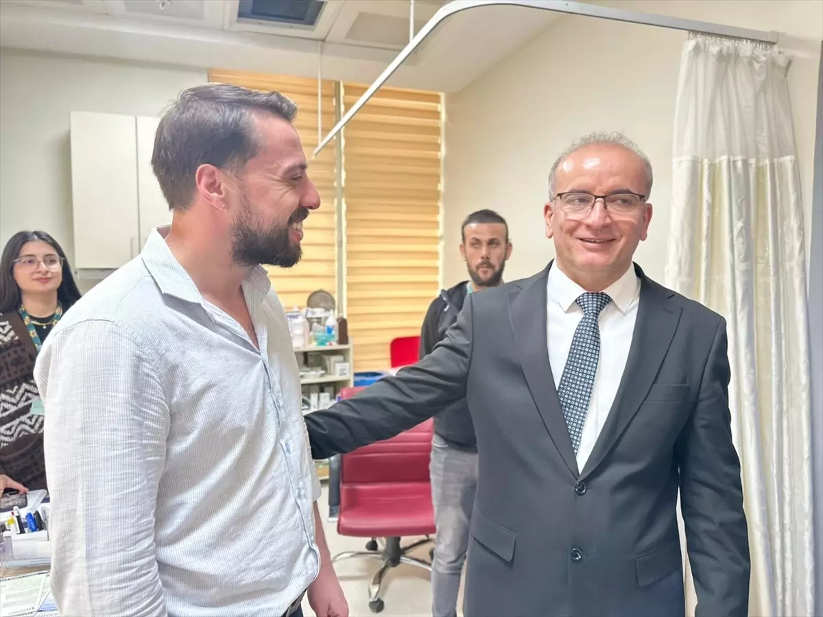 Hastane Başhekimi Yolbaş, Poliklinikleri Ziyaret Etti