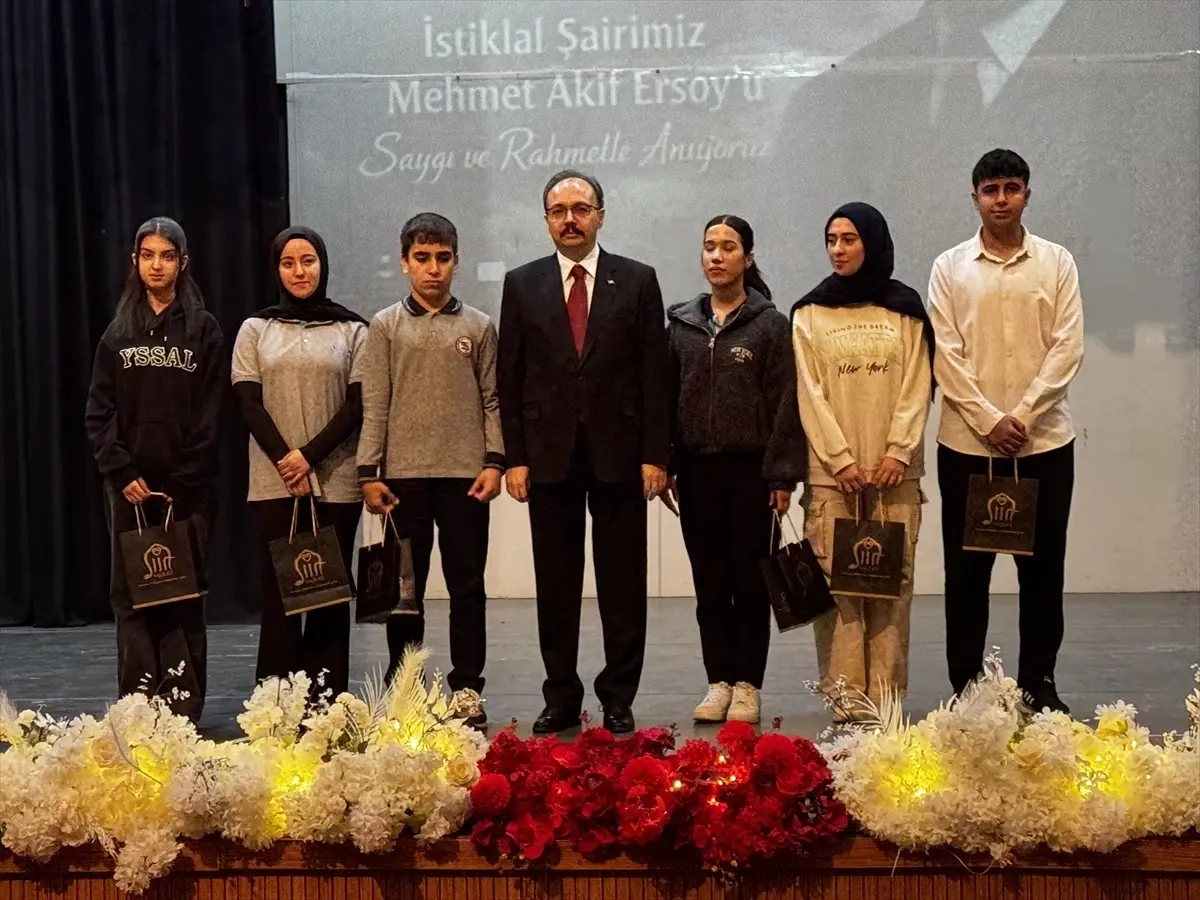 Siirt\'te İstiklal Marşı Anma Programı