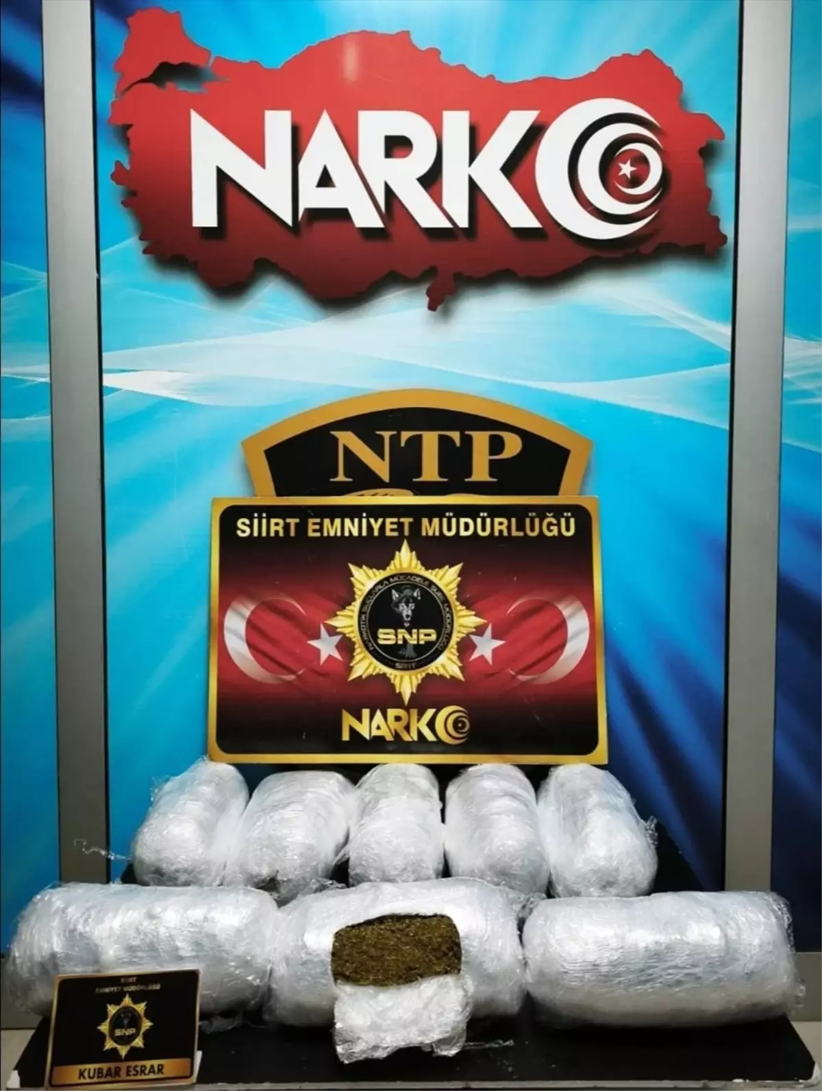 Siirt\'te yolcu otobüsünde 9 kilo 300 gram kubar esrar ele geçirildi