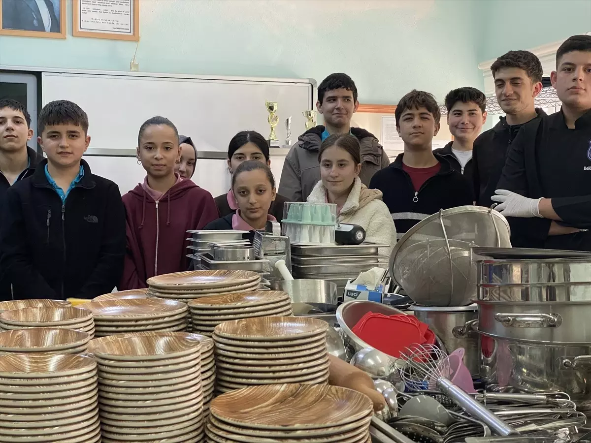 Sındırgı Lisesi\'ne Mutfak Ekipman Desteği