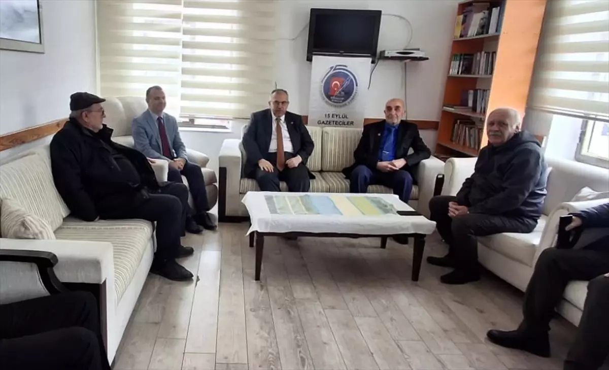 Çalışkan\'dan Gazeteciler Cemiyeti\'ne Ziyaret