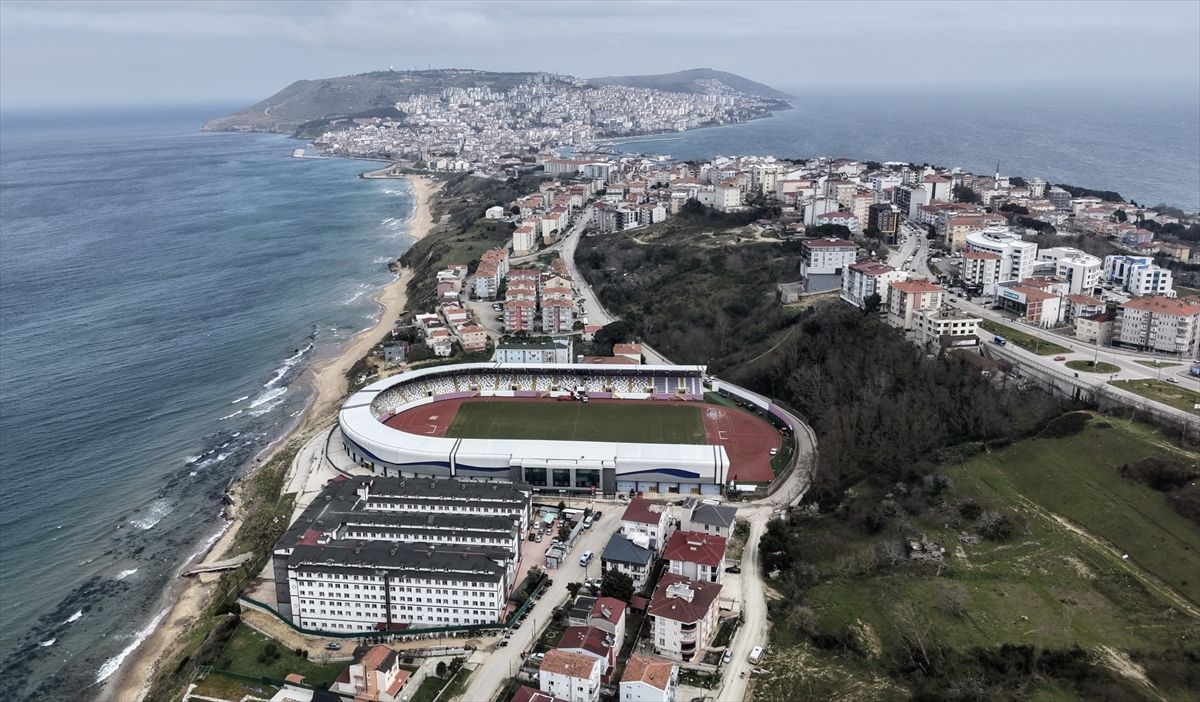 Denize sıfır stadyum! Milli maçla açılacak 