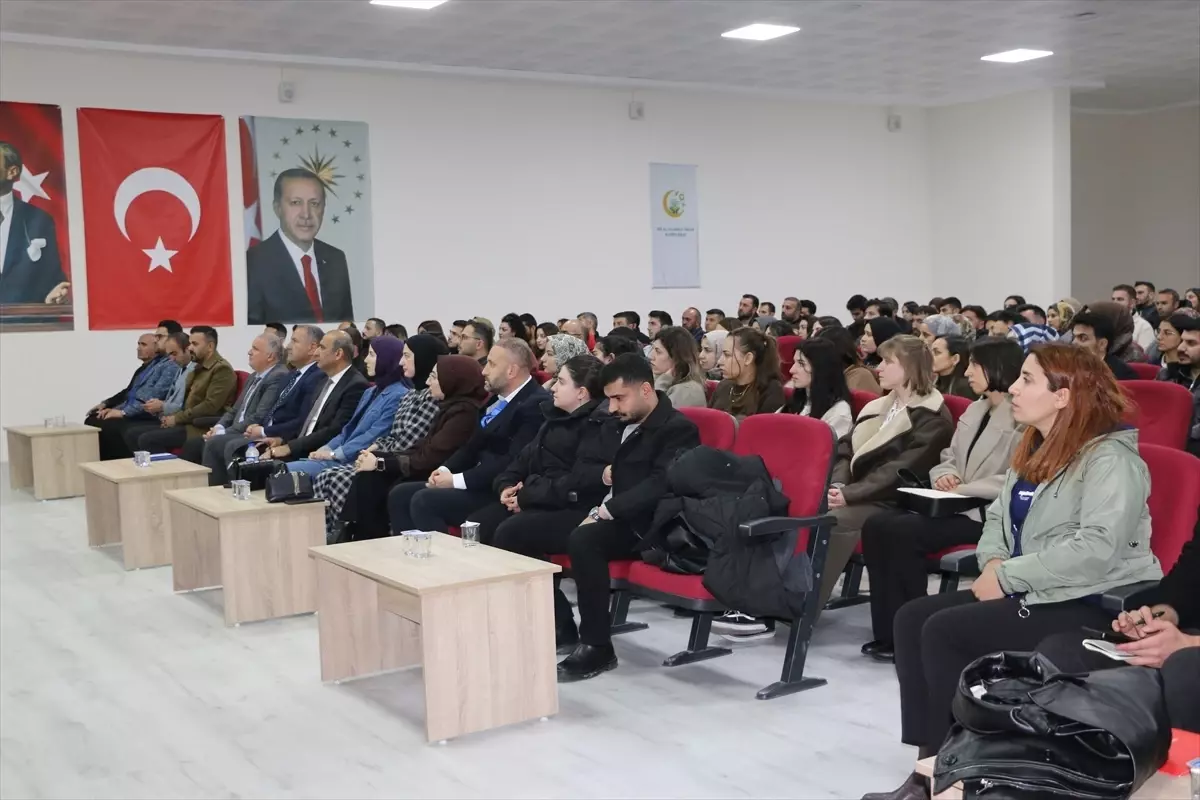 Şırnak\'ta Öğretmenlerle Toplantı