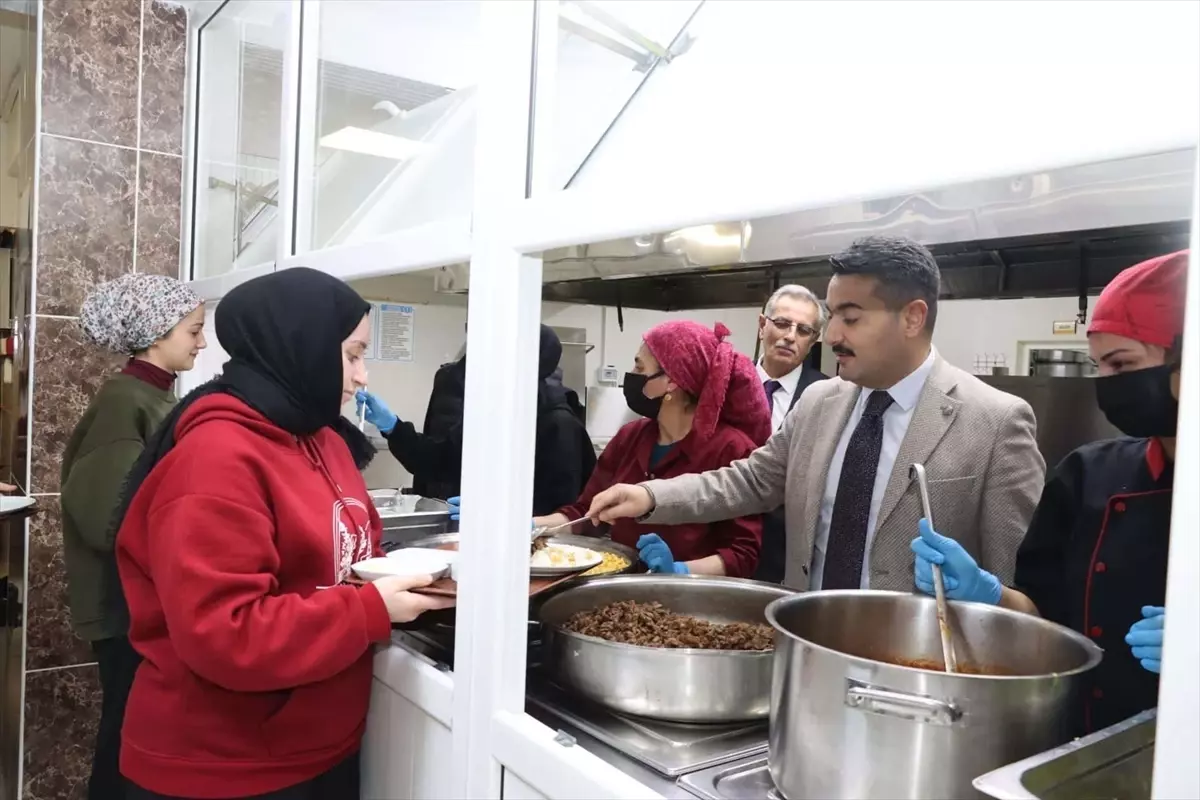 Sivas\'ta Öğrencilerle İftar Buluşması