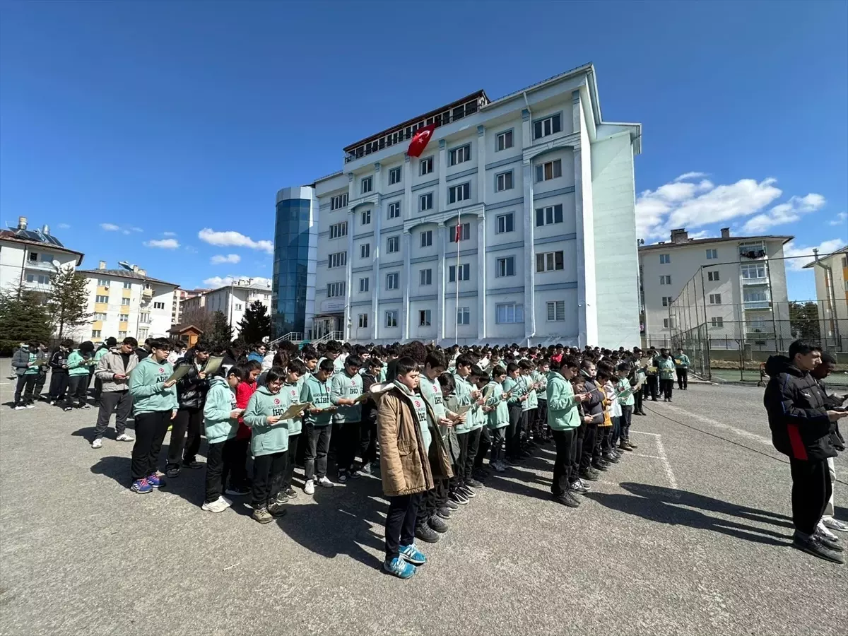 Sivas\'ta 1 Dakikada 1 Hatim Programı