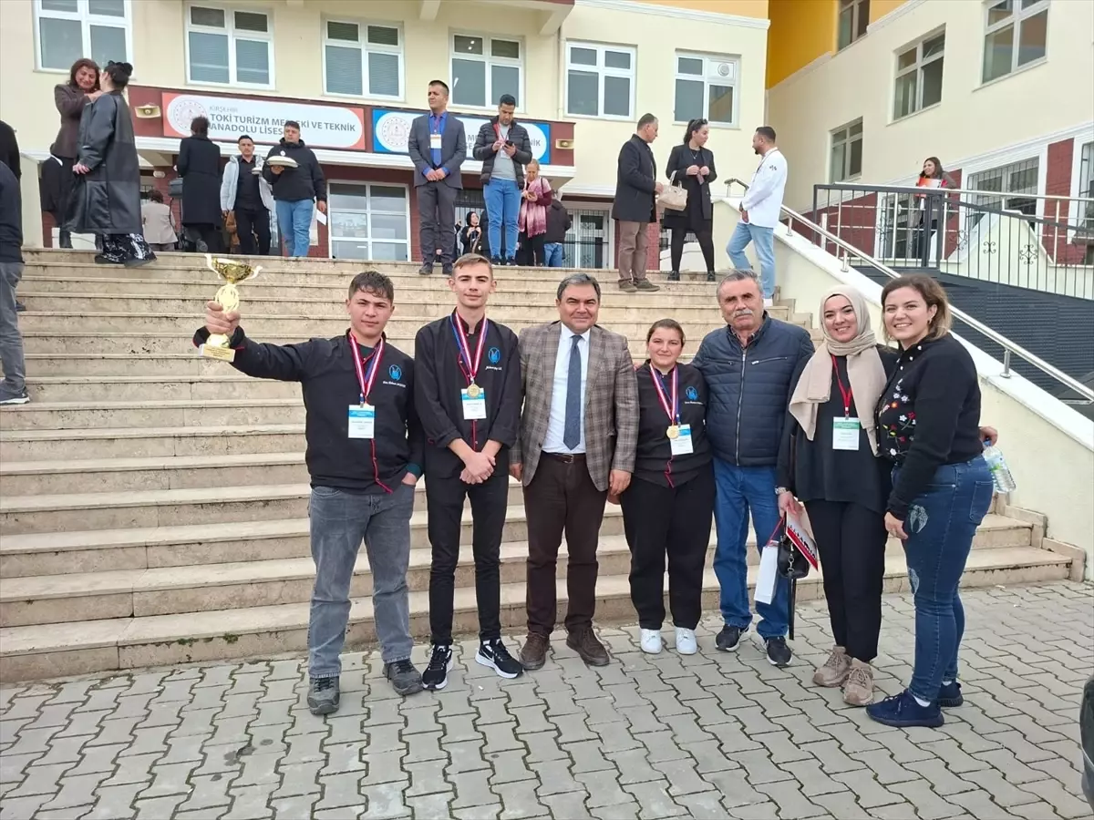 Sıdıka Hanım Lisesi\'nden Altın Madalya