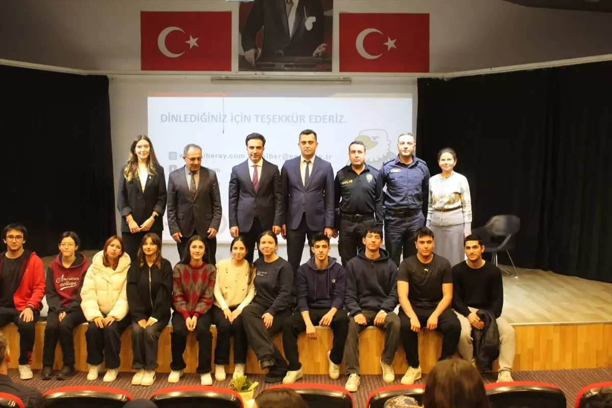 Öğrencilere Bilişim Suçları Uyarısı