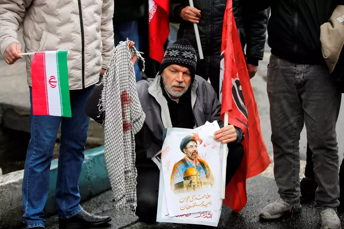 Tahran\'da Kudüs Yürüyüşünde İsrail Saldırısı: 1 Ölü