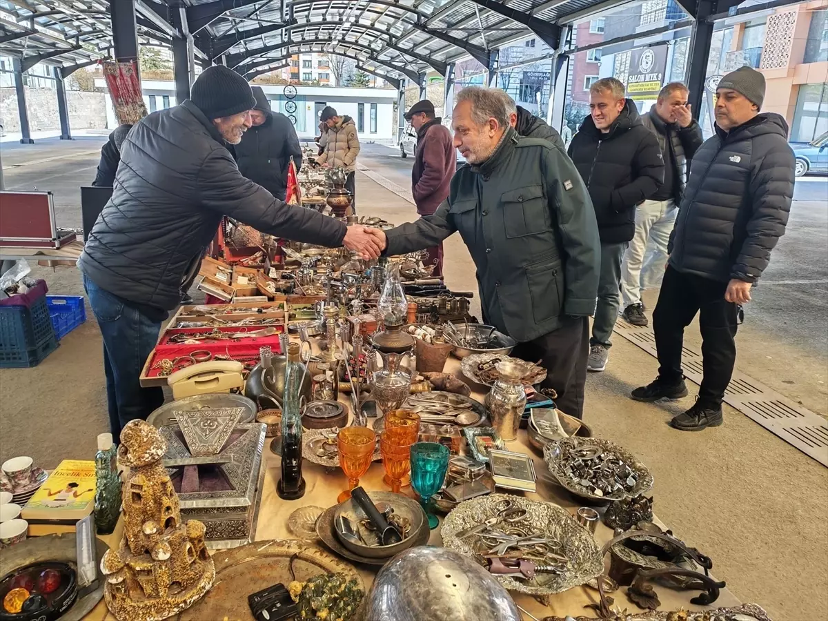 Talas\'ta Antika Pazarı Ziyareti