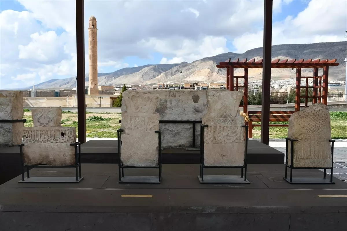 Hasankeyf\'te 147 Tarihi Eser Ziyaretçilere Sunuldu