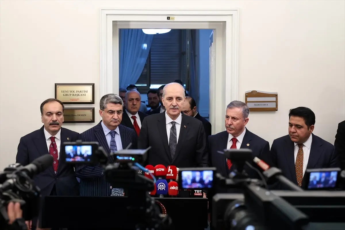 Kurtulmuş\'tan Yeni Yol Partisi\'ne Teşekkür