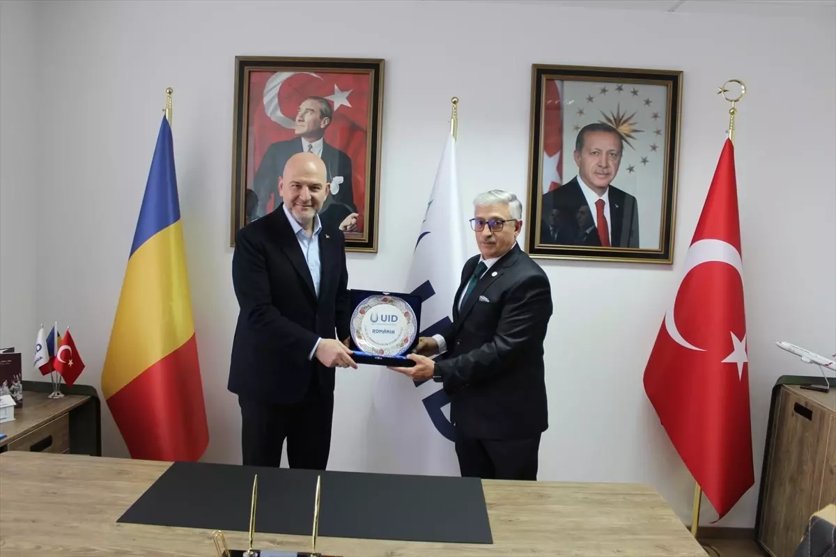 Soylu Romanya\'da İftar Programında İş İnsanlarıyla Buluştu