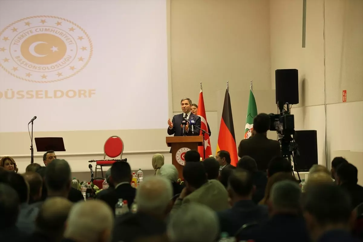 Türk-Alman Dostluk Grubu Düsseldorf\'ta Toplandı