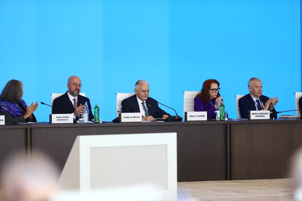 Orta Koridor\'un Stratejik Önemi Vurgulandı