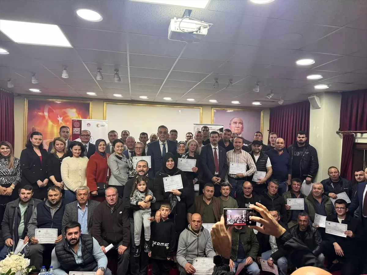 Tekirdağ\'da Sürü Yönetimi Sertifikaları Verildi