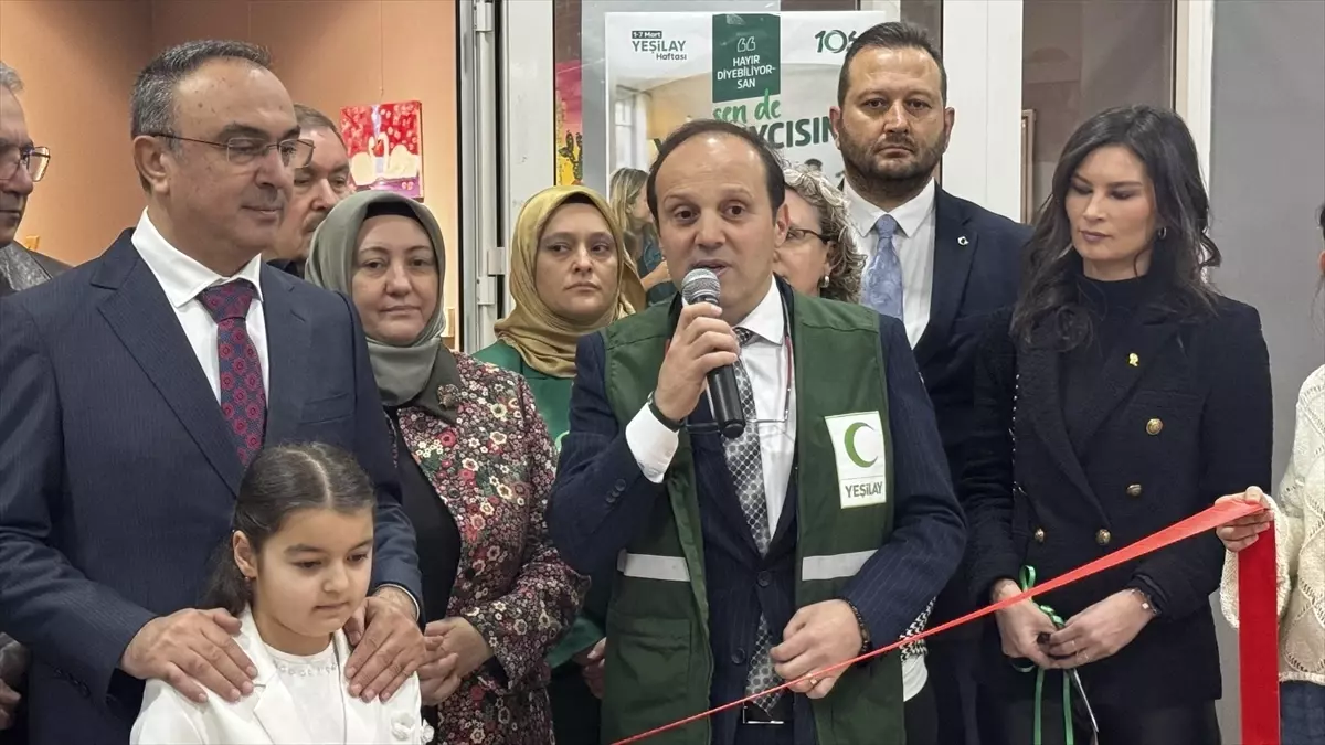 Bağımlılıkla Mücadele İçin Resim Sergisi Açıldı