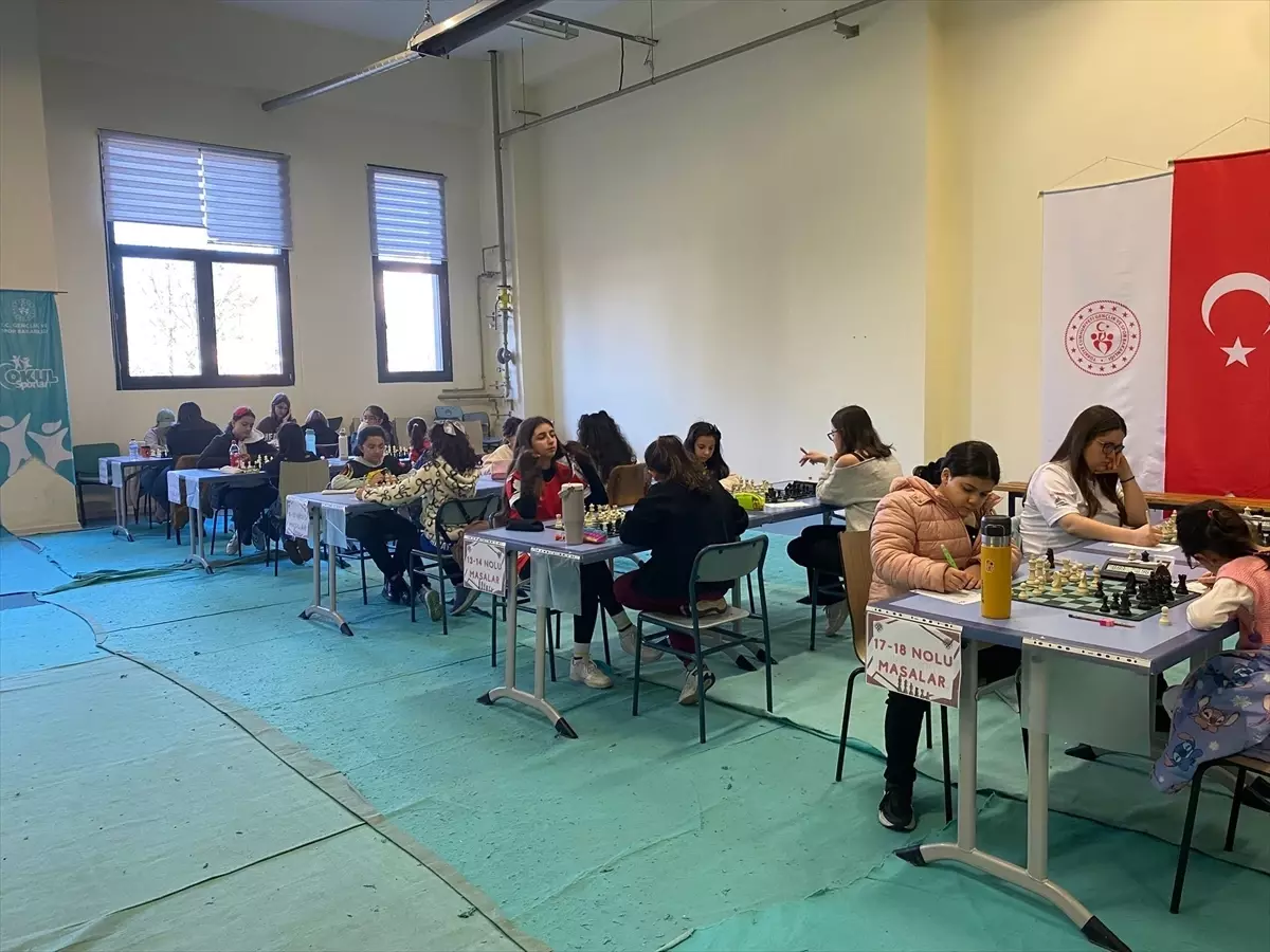 Tekirdağ\'da Kadınlar Satranç Turnuvası