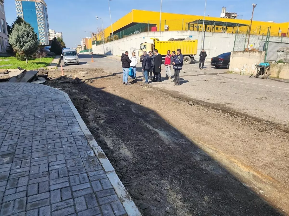 Çorlu\'da Yol ve Yeşil Alan Yenileme Çalışmaları