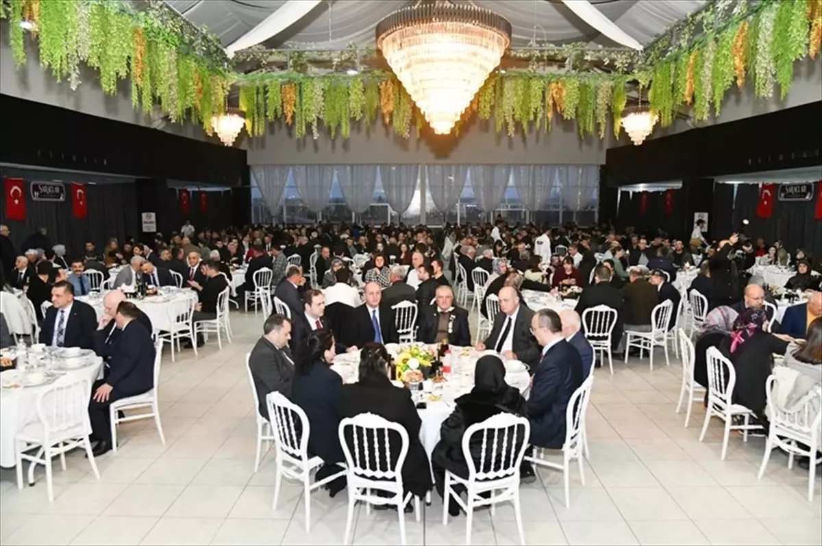 Tekirdağ Valisi Soytürk, şehit aileleri ve gazilerle iftar yaptı