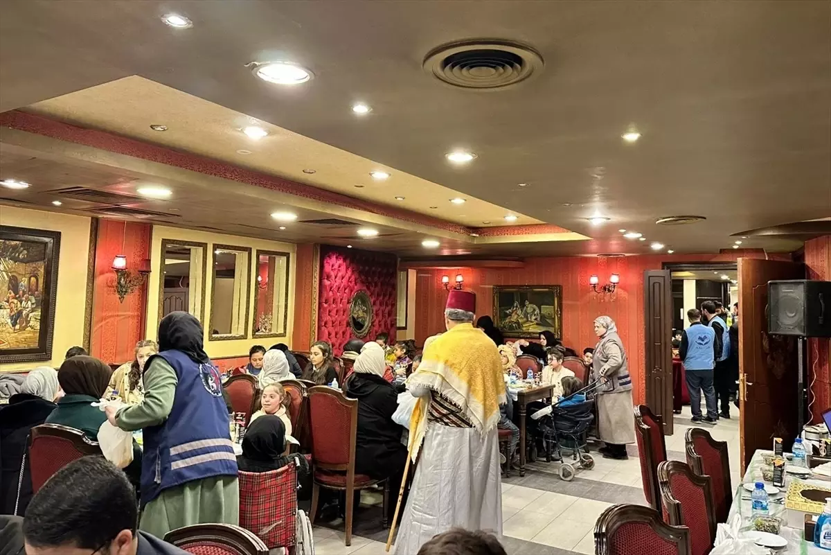 TİKA\'dan Halep\'te Engelli Yetimlere İftar